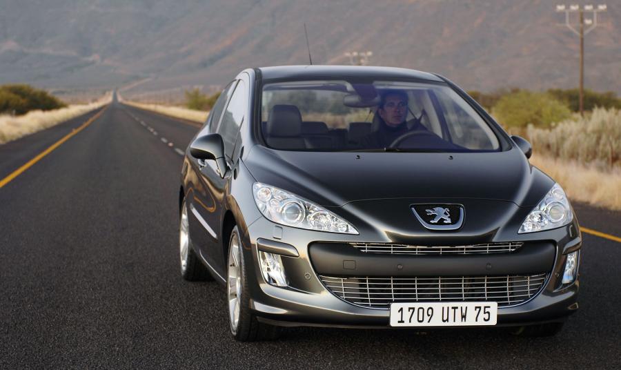  Peugeot 308 GT 2008 года  (фото 25 из 101)